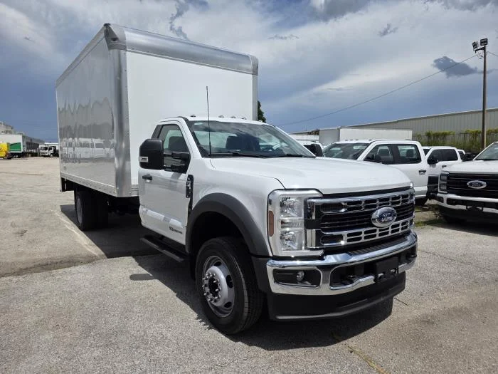 2026 Ford F-550 — photo 4