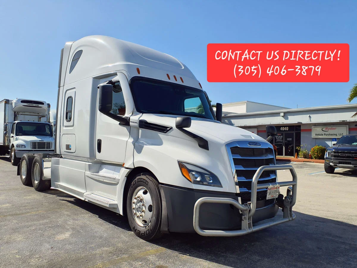 2022 Freightliner Cascadia in Miami, FL — photo 3