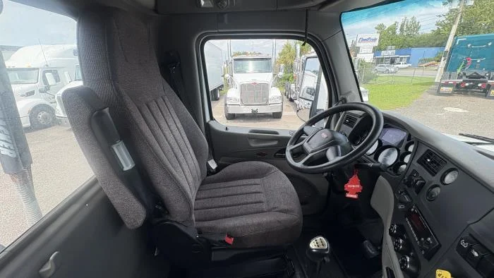 2022 Peterbilt 567 — photo 15