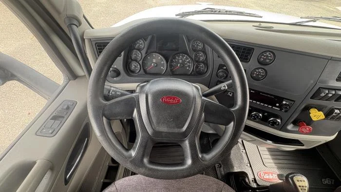 2022 Peterbilt 567 — photo 13