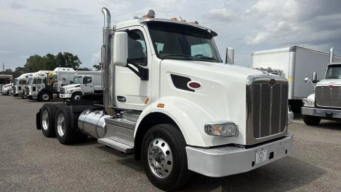 2022 Peterbilt 567 — photo 8