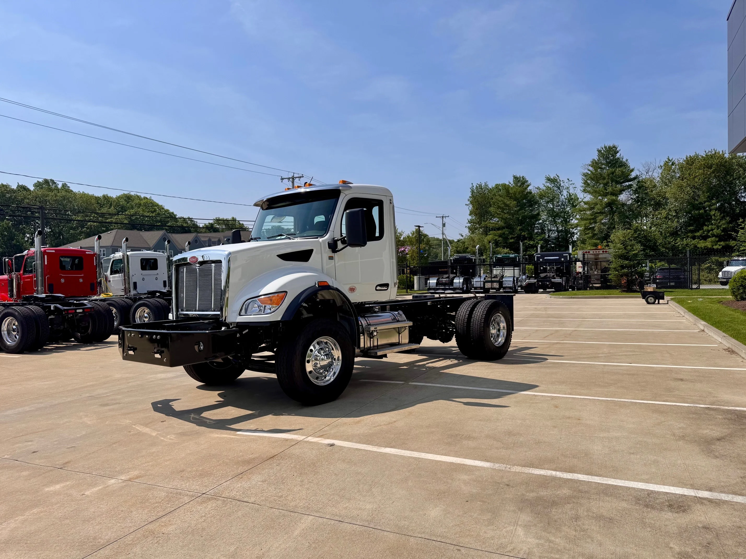 2025 Peterbilt 548 in Berlin, CT