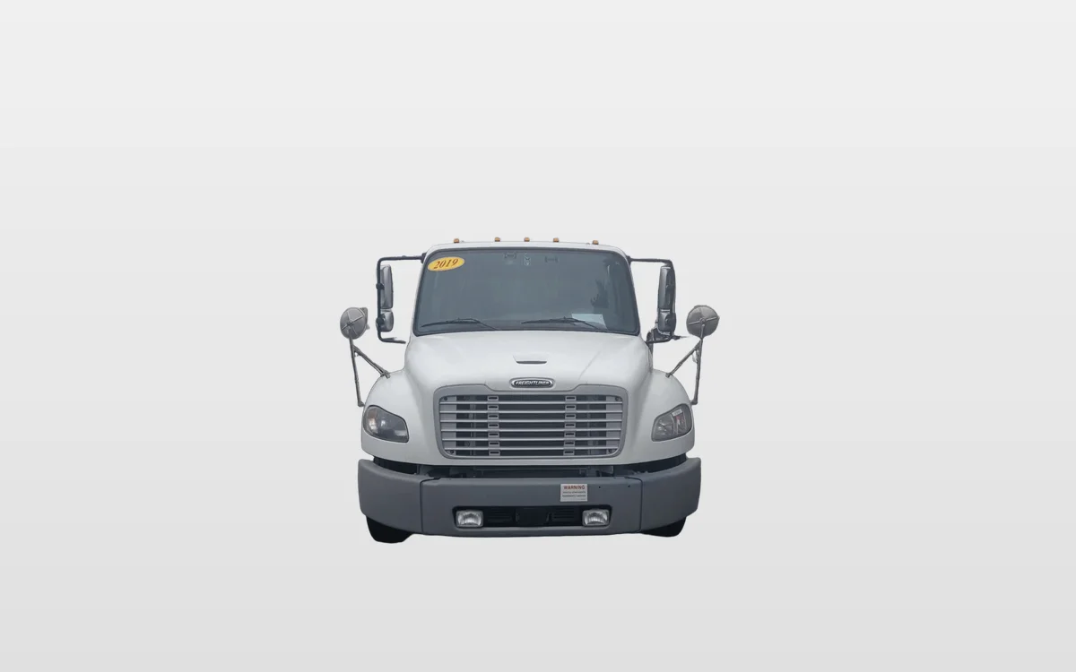 2019 Freightliner M2 106 - image 1
