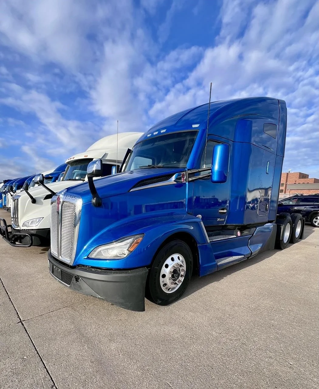 2022 Kenworth T680 in Phoenix, AZ