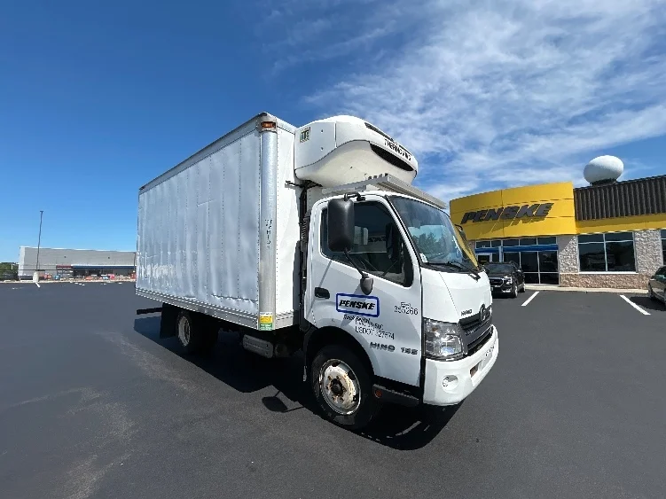 2020 Hino 195