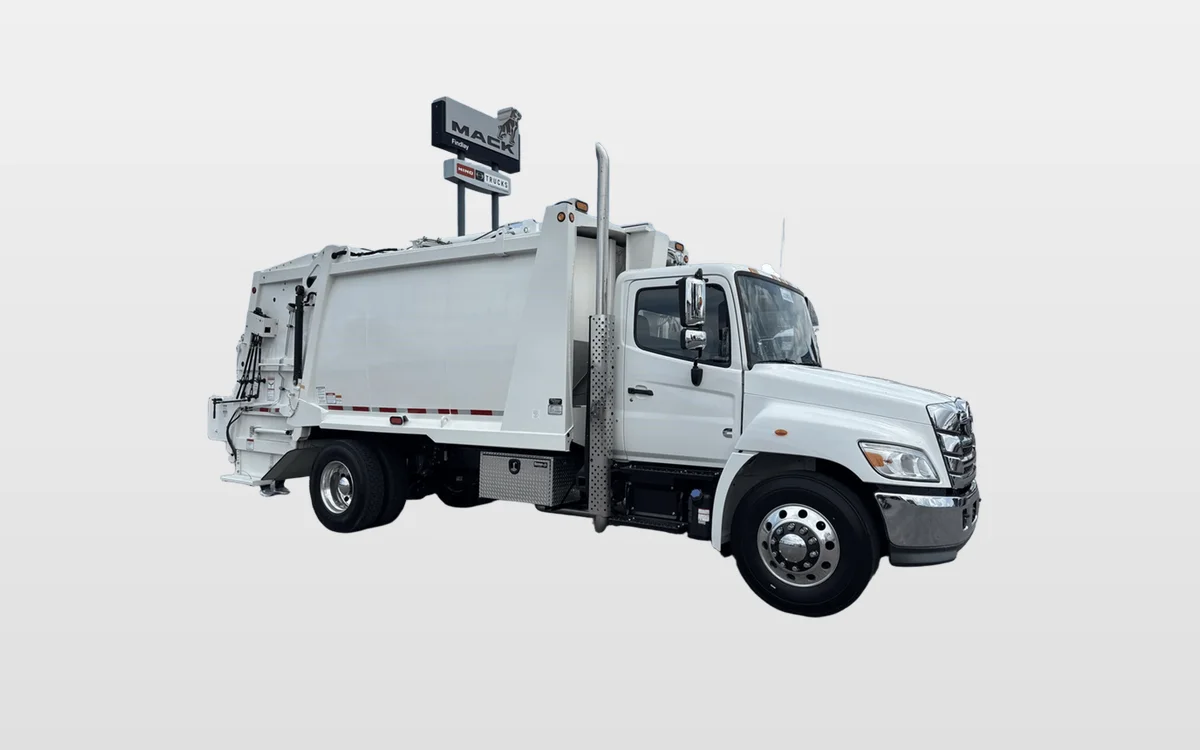 2024 Hino L7 - image 1