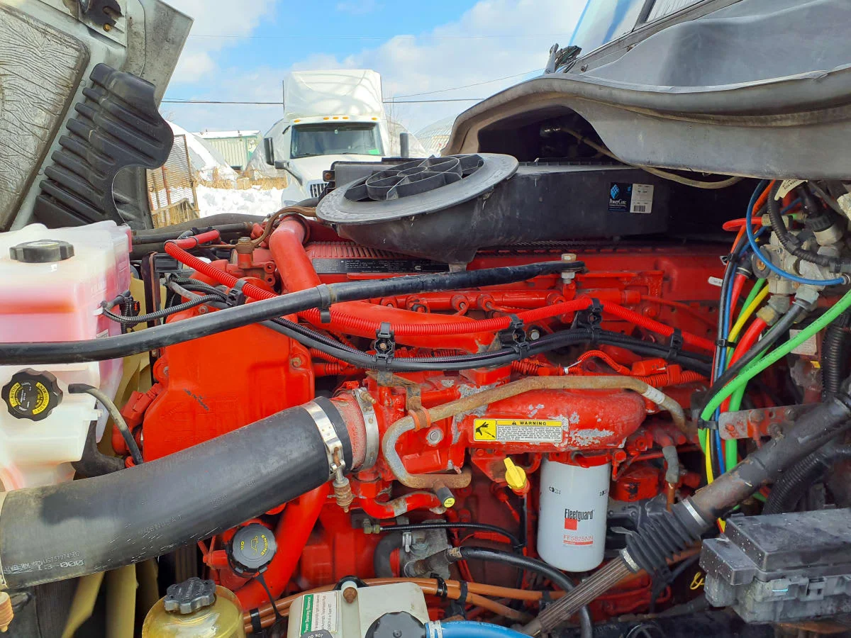 2016 Freightliner Cascadia in Indianapolis, IN — photo 8