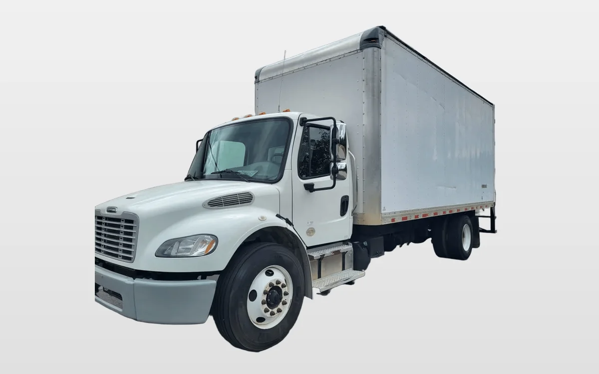 2018 Freightliner M2 106 - image 1