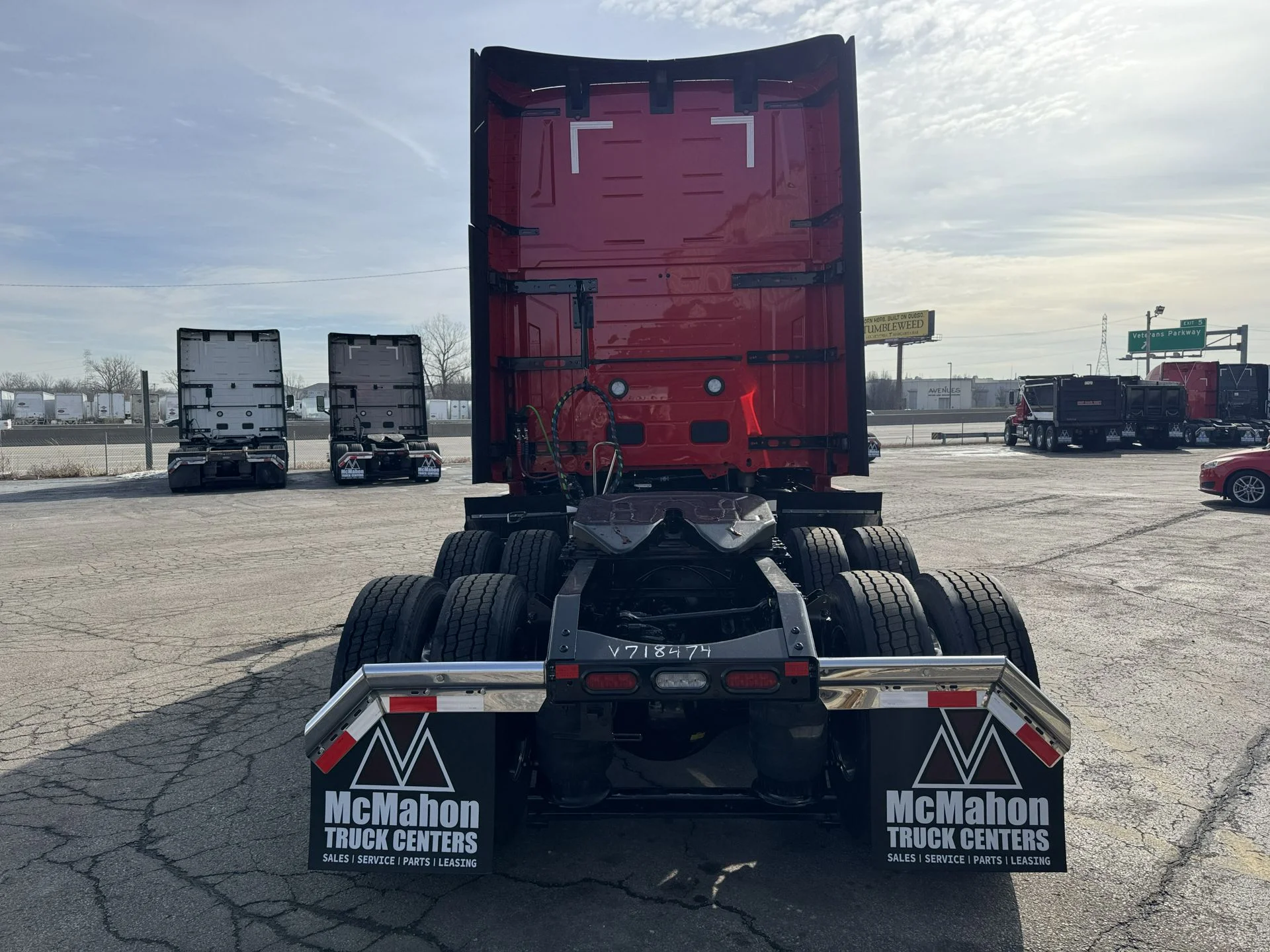 2027 Volvo VNL 860 - image 3