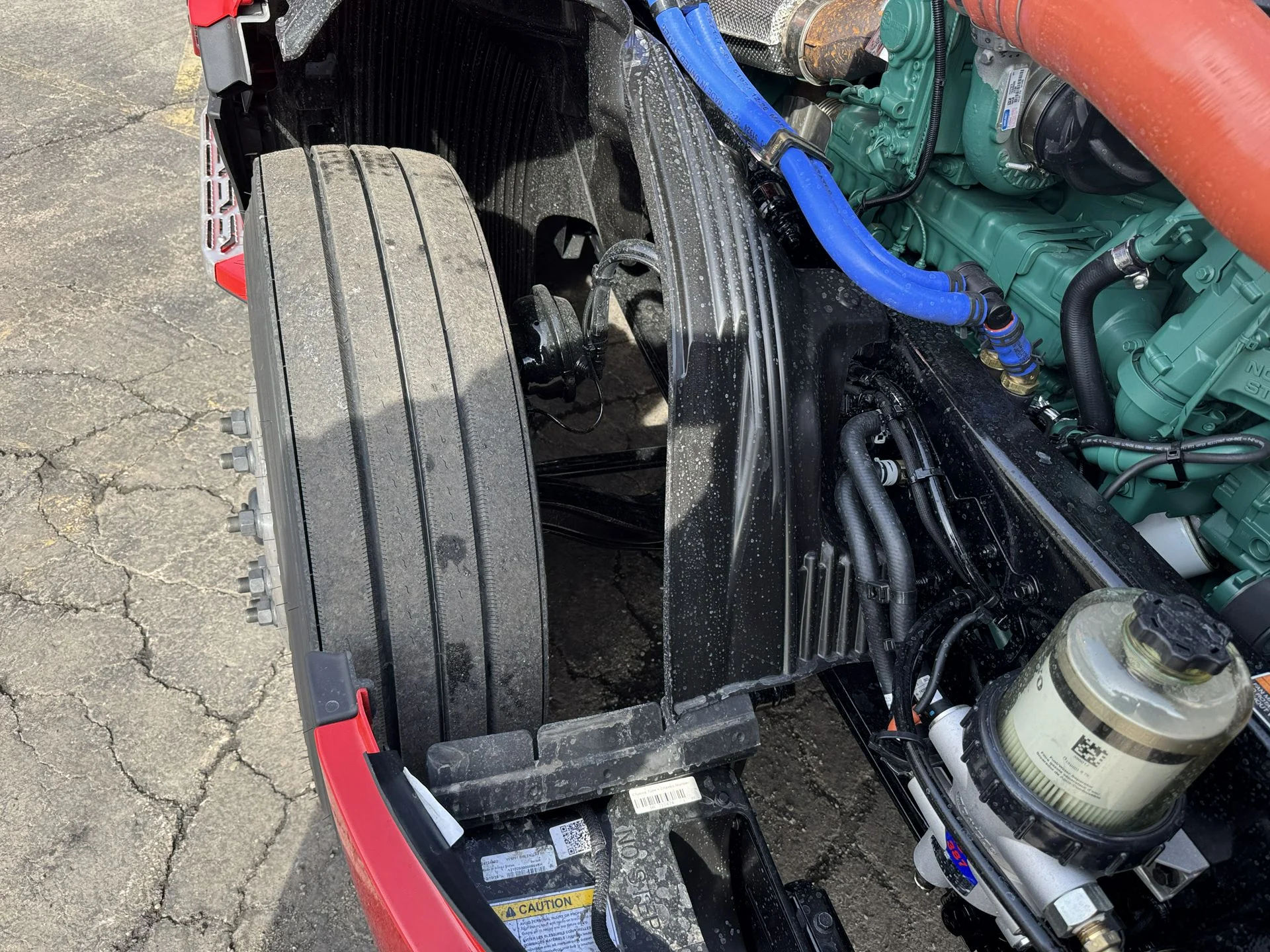 2027 Volvo VNL 860 - image 20