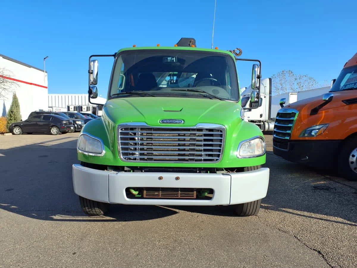 2019 Freightliner M2 106 in Altoona, IA — photo 2
