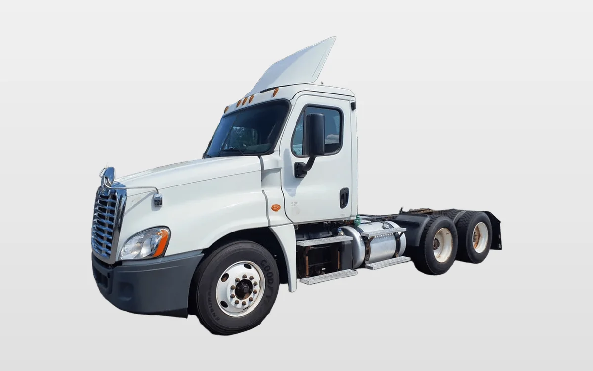 2019 Freightliner Cascadia - image 1