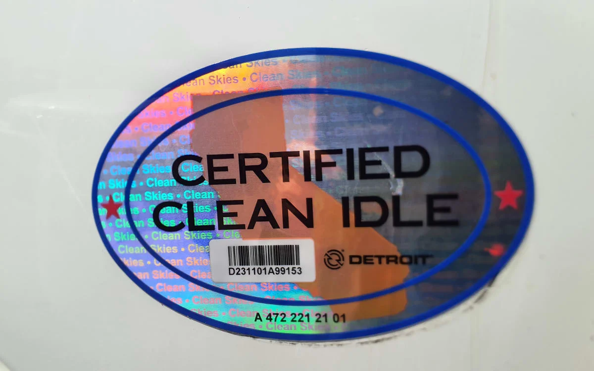 2017 Freightliner Cascadia - image 9