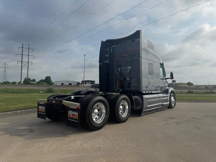 2026 Peterbilt 579 - image 7