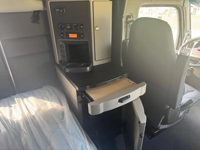 2026 Peterbilt 579 - image 26