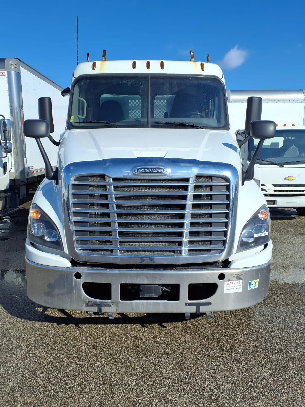 2019 Freightliner Cascadia in Cleveland, OH — photo 2