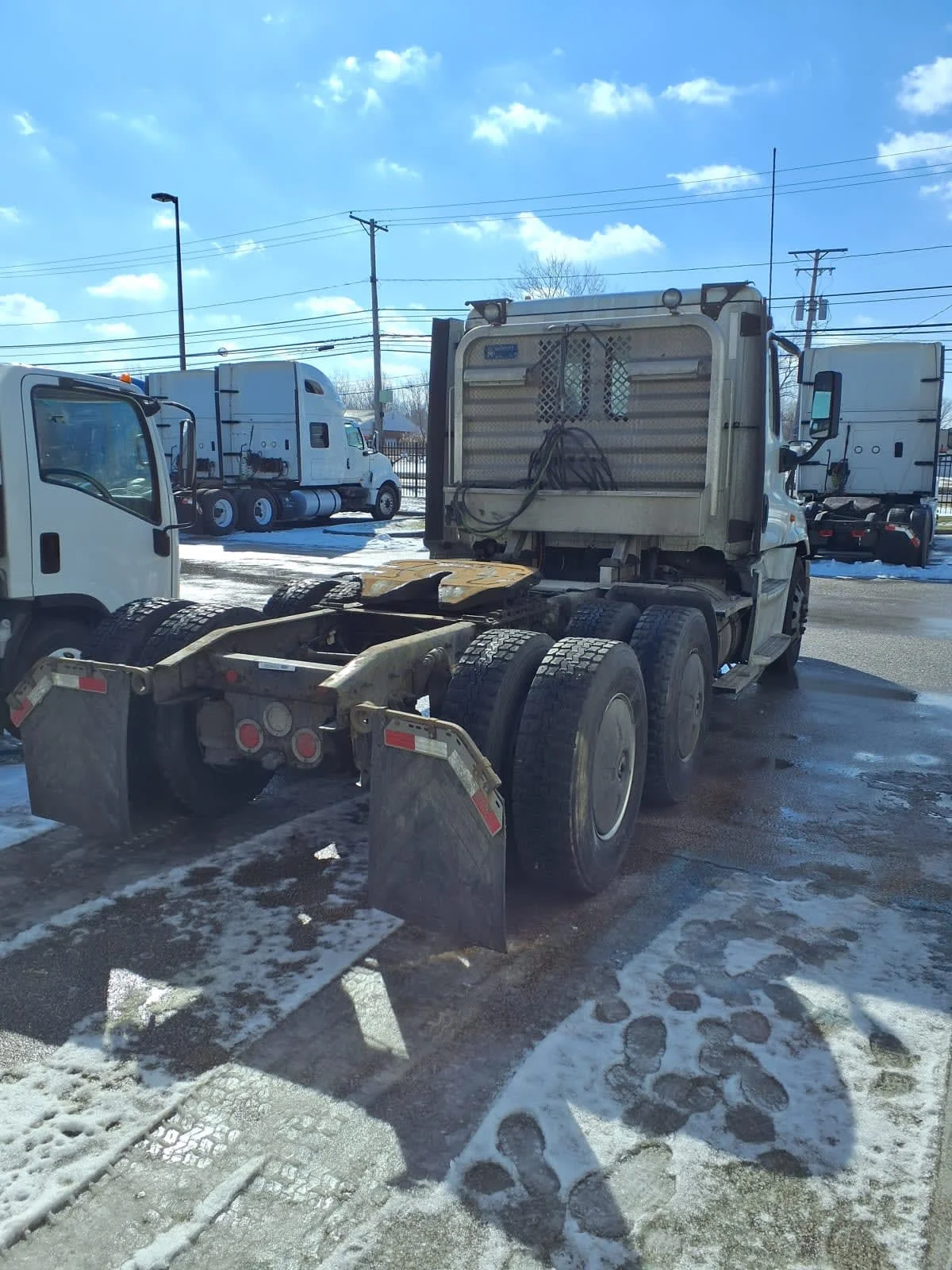 2019 Freightliner Cascadia in Cleveland, OH — photo 4