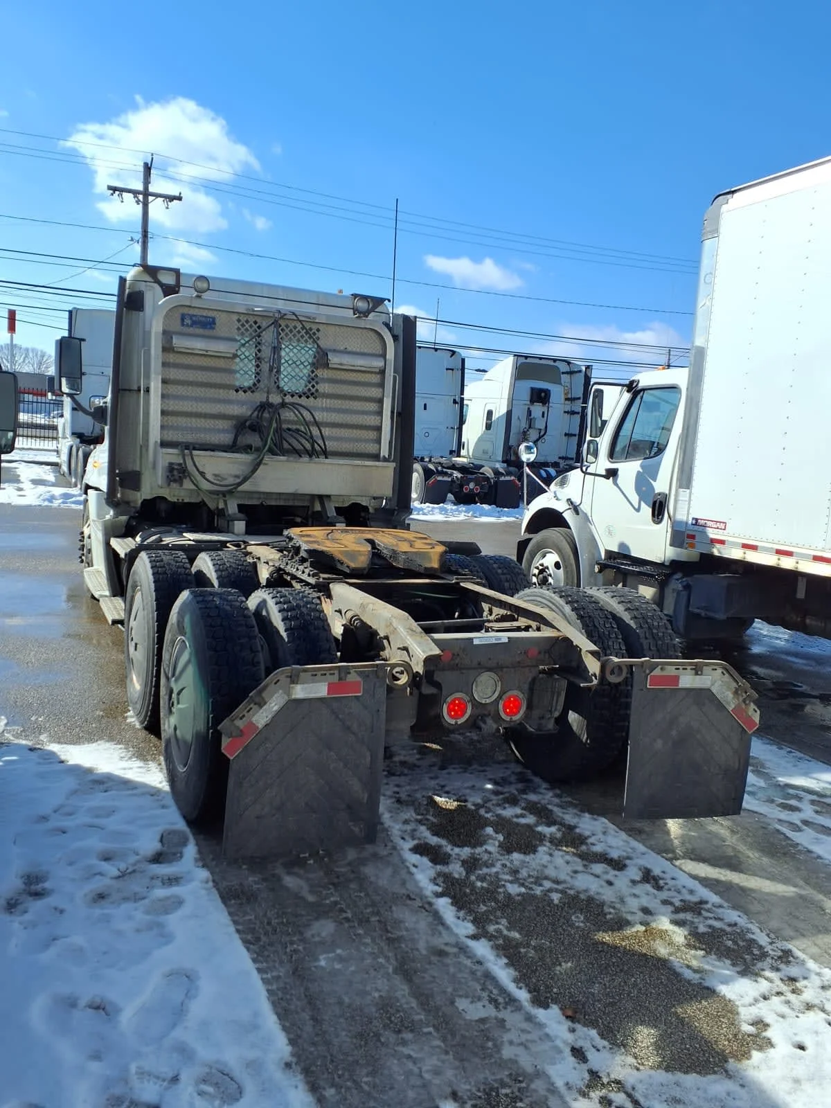 2019 Freightliner Cascadia in Cleveland, OH — photo 6