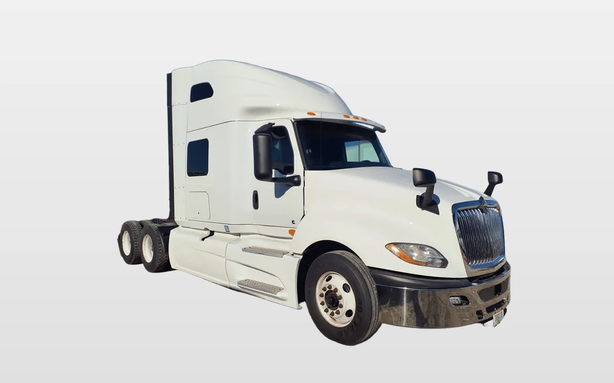 2019 International - image 1