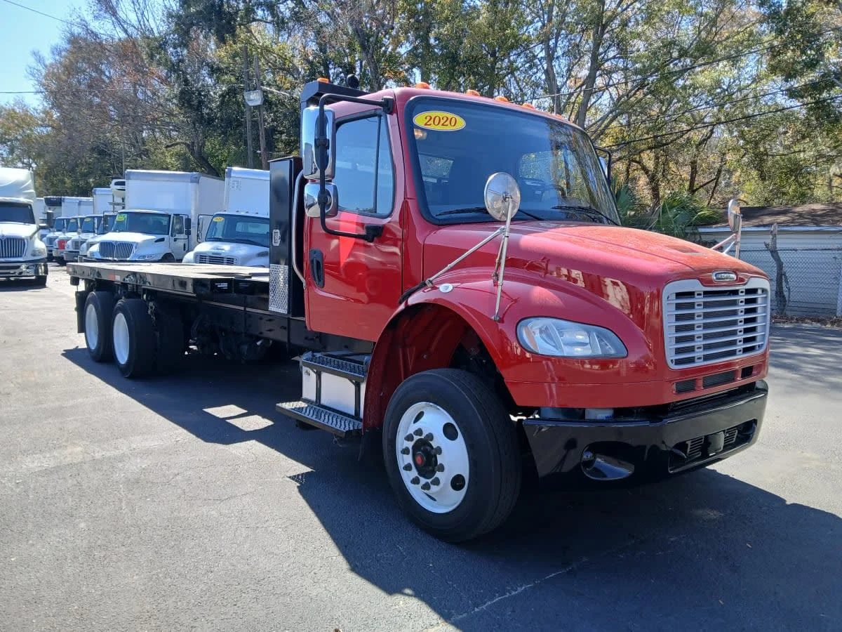 2020 Freightliner M2 106 in Atlanta, GA — photo 2