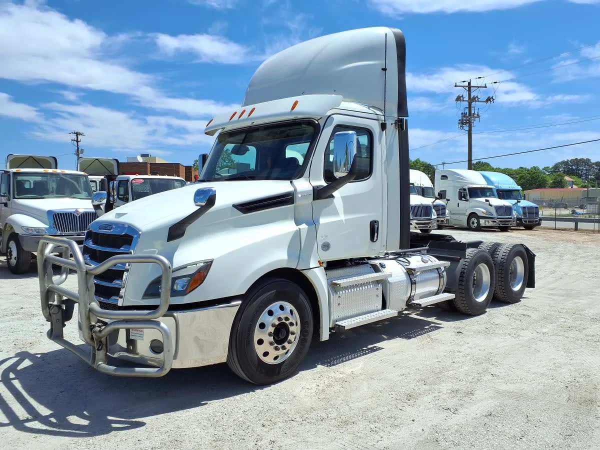 2020 Freightliner Cascadia