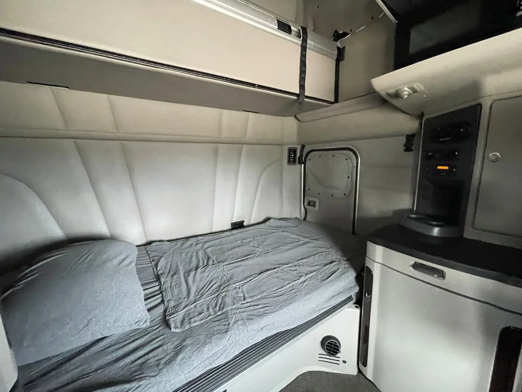 2020 Peterbilt 579 - image 15