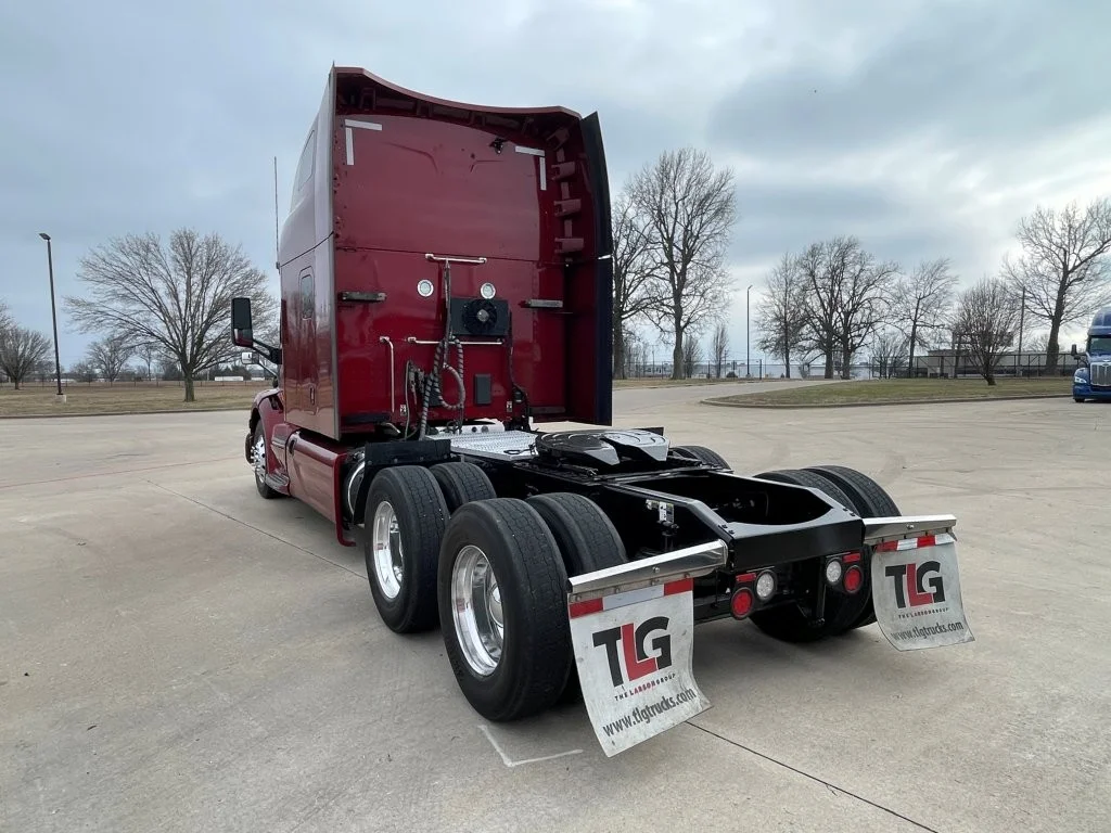2020 Peterbilt 579 - image 3
