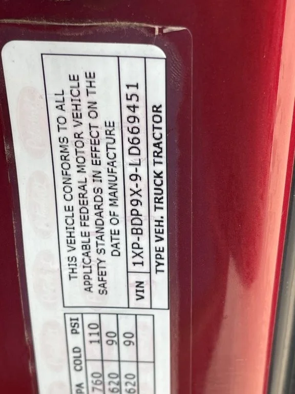 2020 Peterbilt 579 - image 16