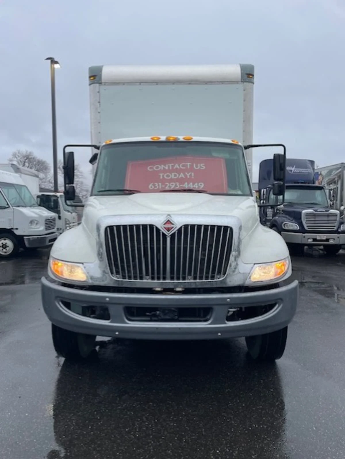 2018 International 4300 - image 2
