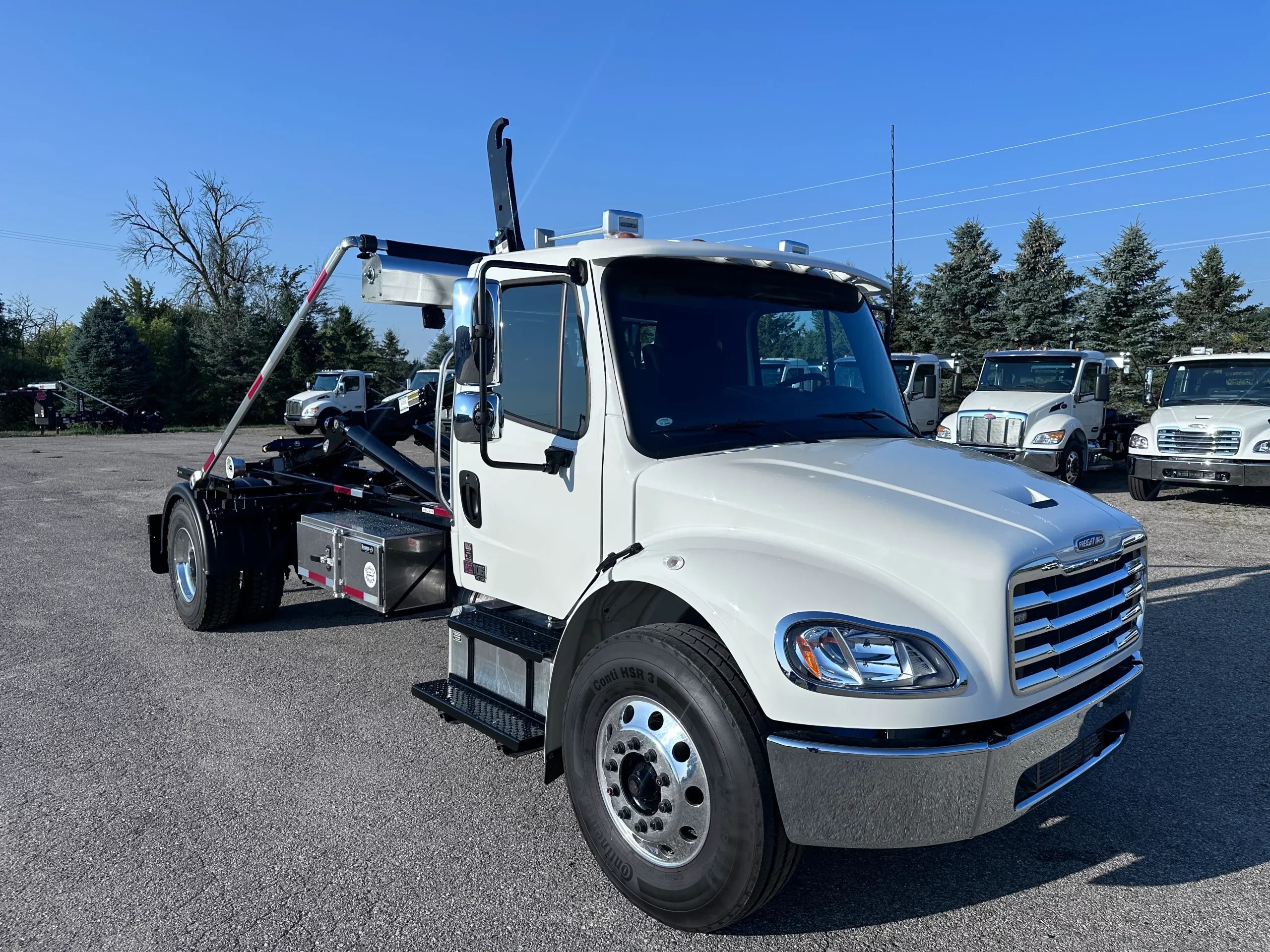 2025 Freightliner M2 106