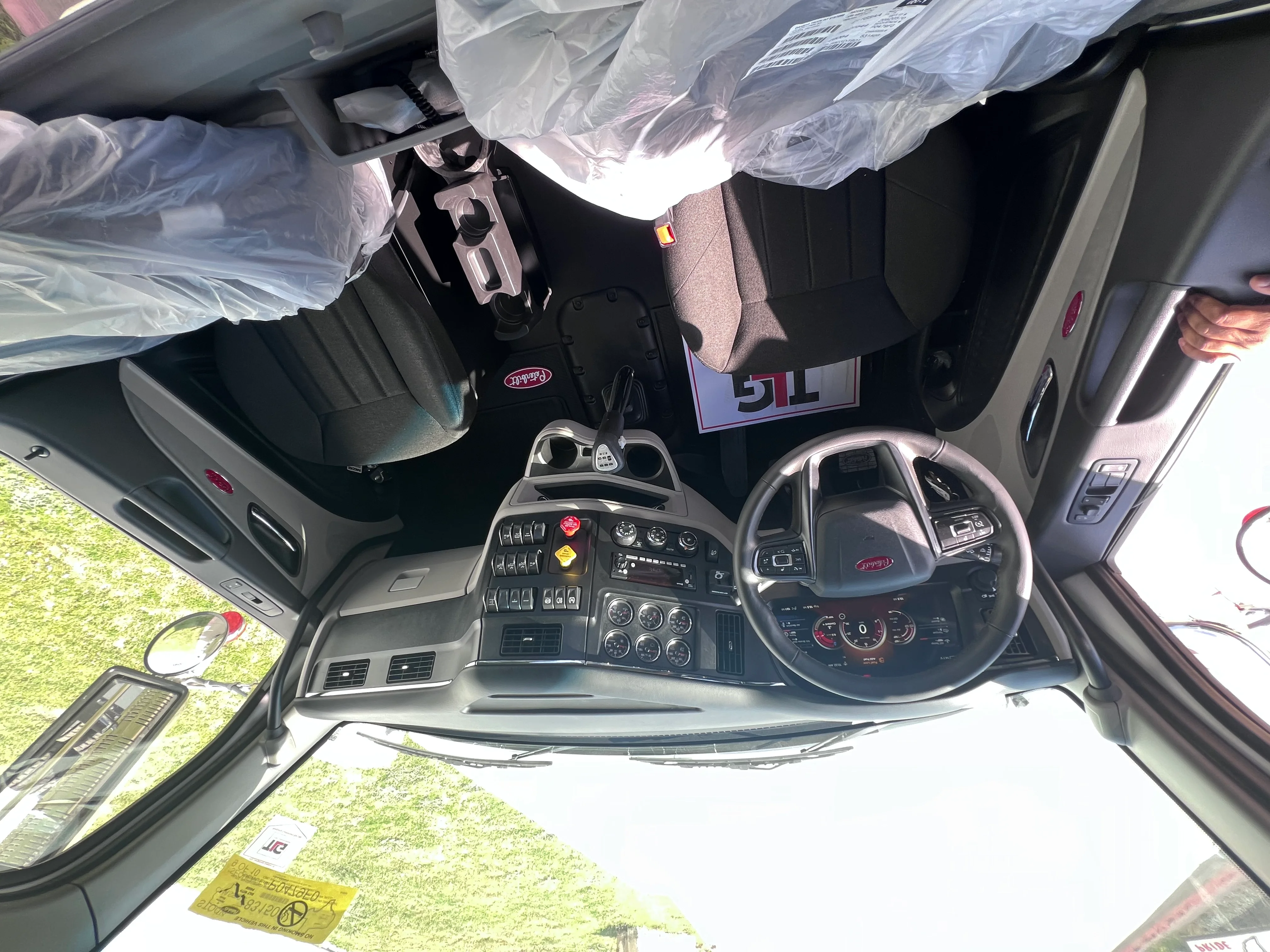2027 Peterbilt 589 in Joplin, MO — photo 10