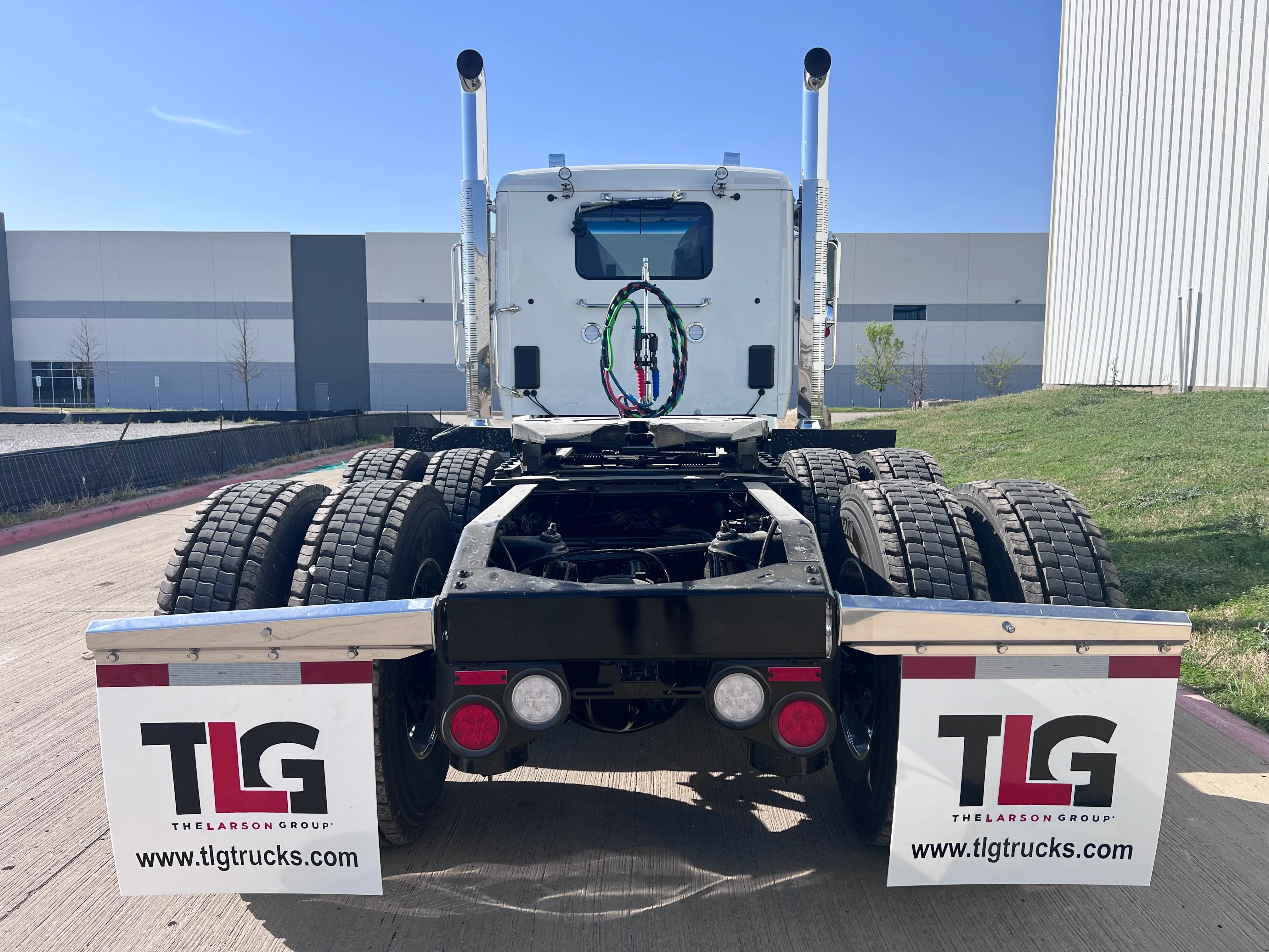 2027 Peterbilt 589 in Joplin, MO — photo 4