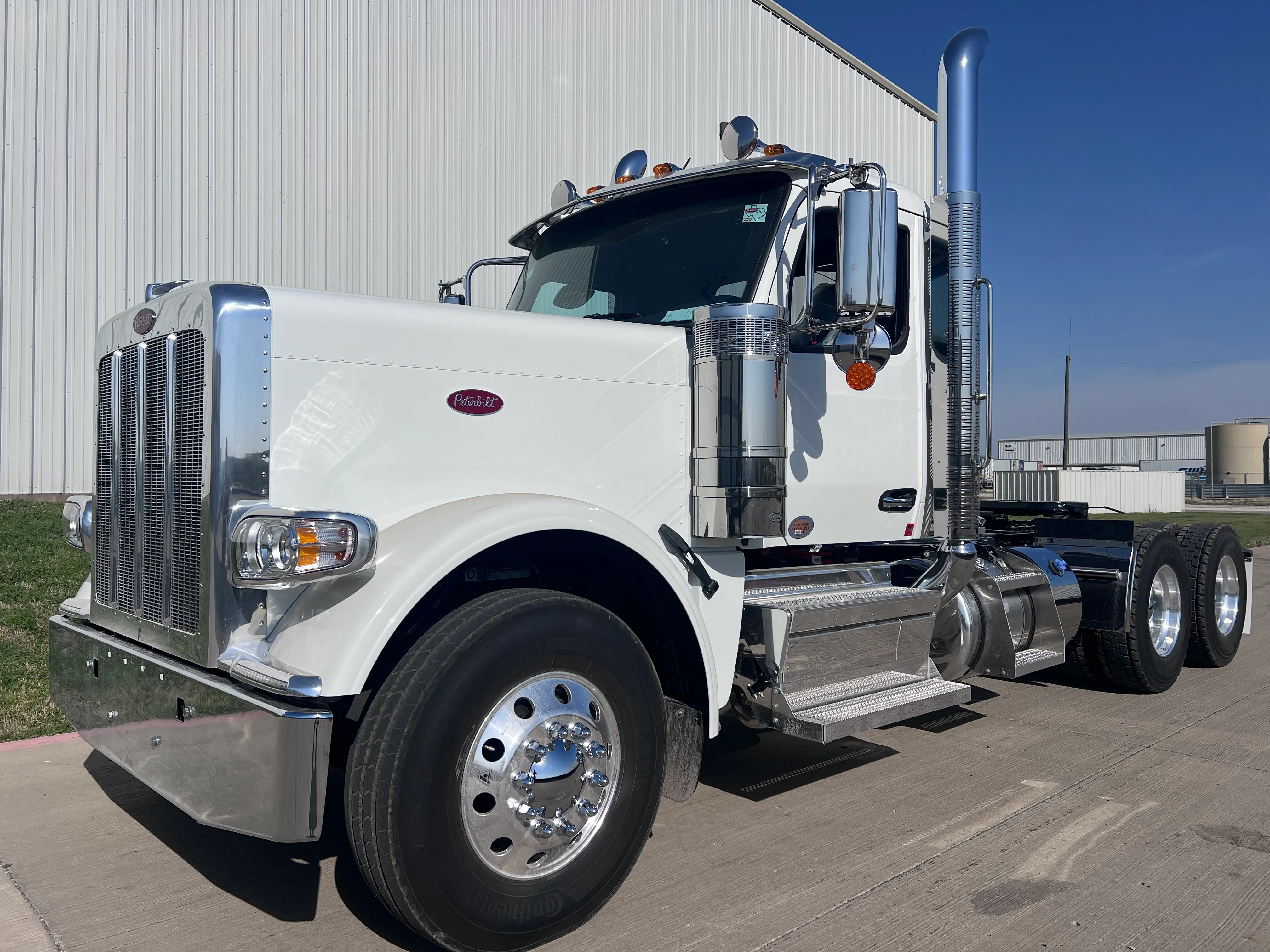2027 Peterbilt 589 in Joplin, MO