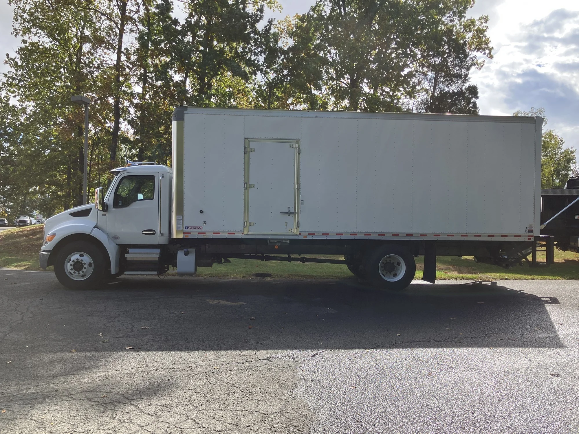 2025 Kenworth T280 - image 2