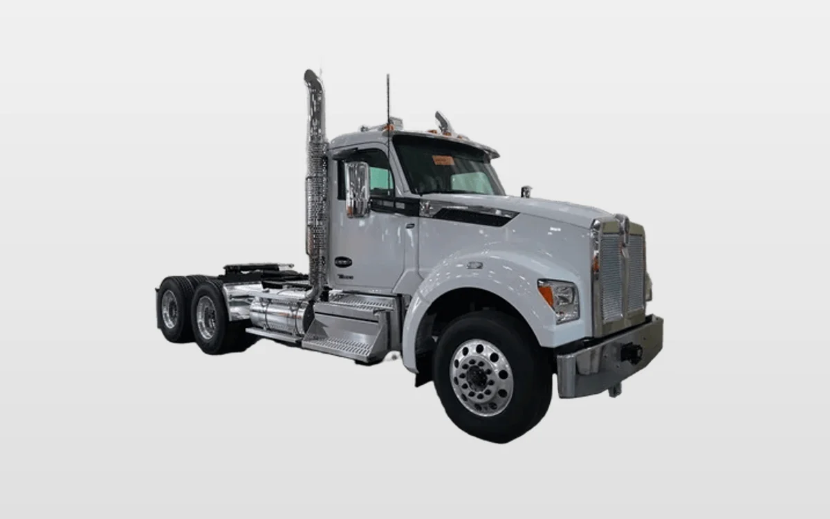 2027 Kenworth T880 - image 1