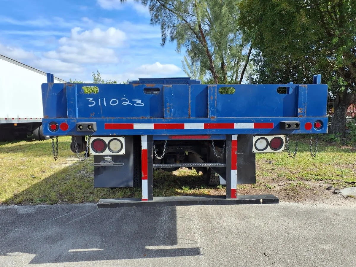 2015 Freightliner M2 106 - image 5