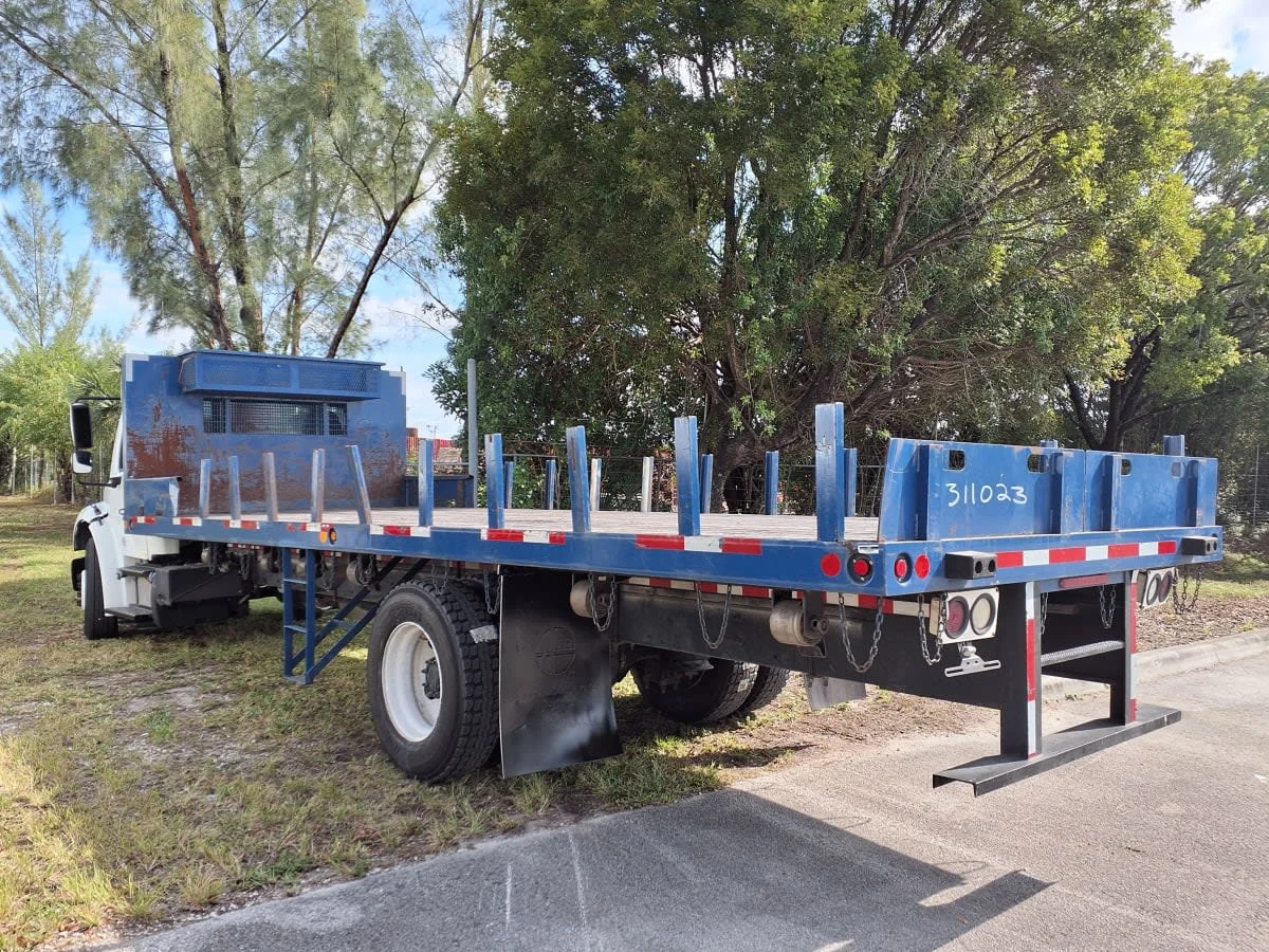 2015 Freightliner M2 106 - image 6