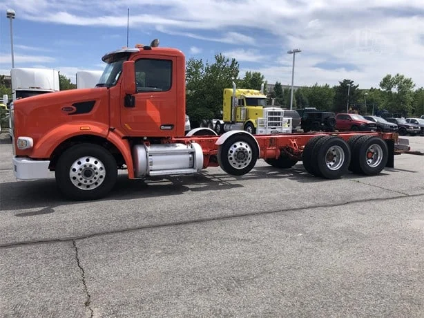 2018 PETERBILT 567