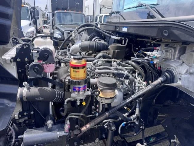 2019 Hino 268 — photo 15
