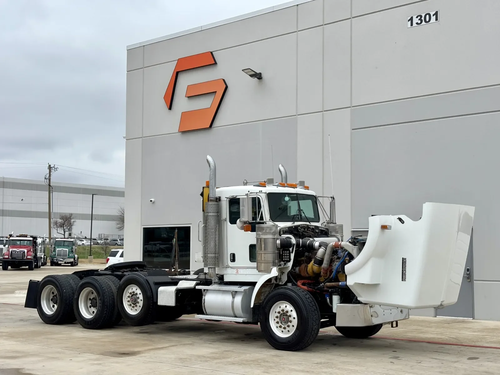 2005 Kenworth T800 in Hutchins, TX — photo 9