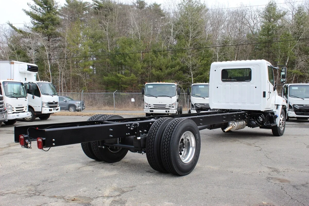 2024 Hino L6 - image 4