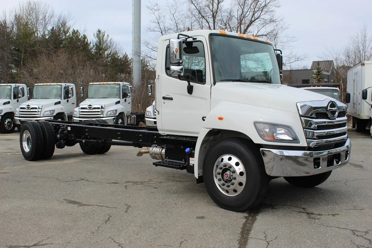 2024 Hino L6 - image 3