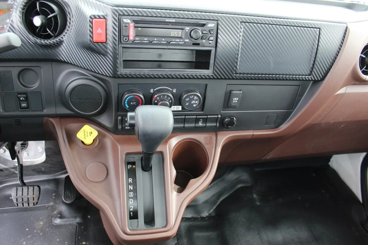 2024 Hino L6 - image 8