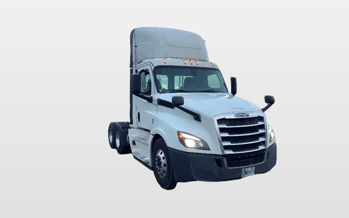2019 Freightliner - image 1
