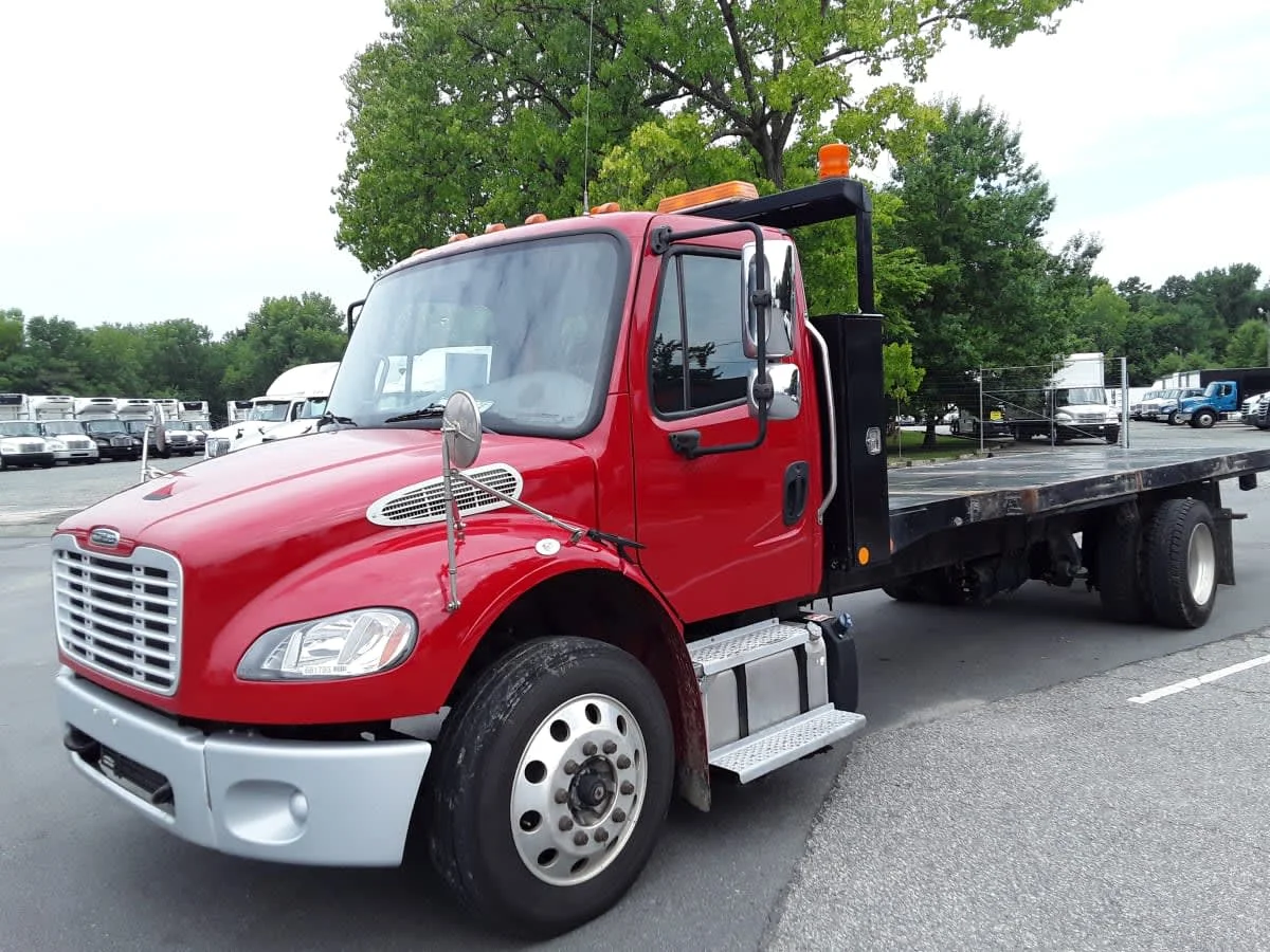 2018 Freightliner M2 106