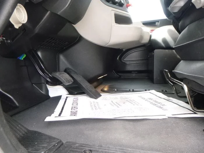 2023 Peterbilt 567 - image 14