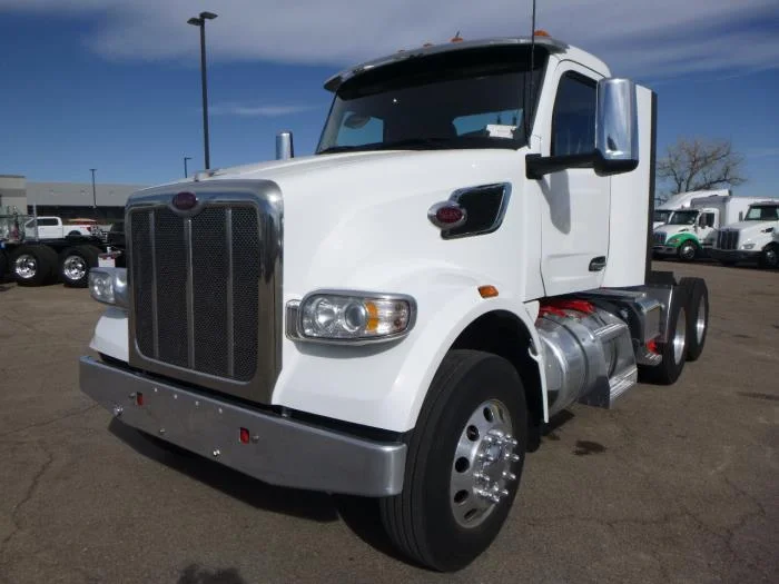 2023 Peterbilt 567 - image 2