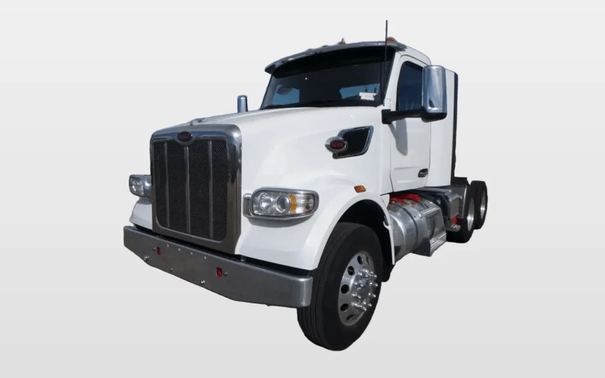2023 Peterbilt 567 - image 1
