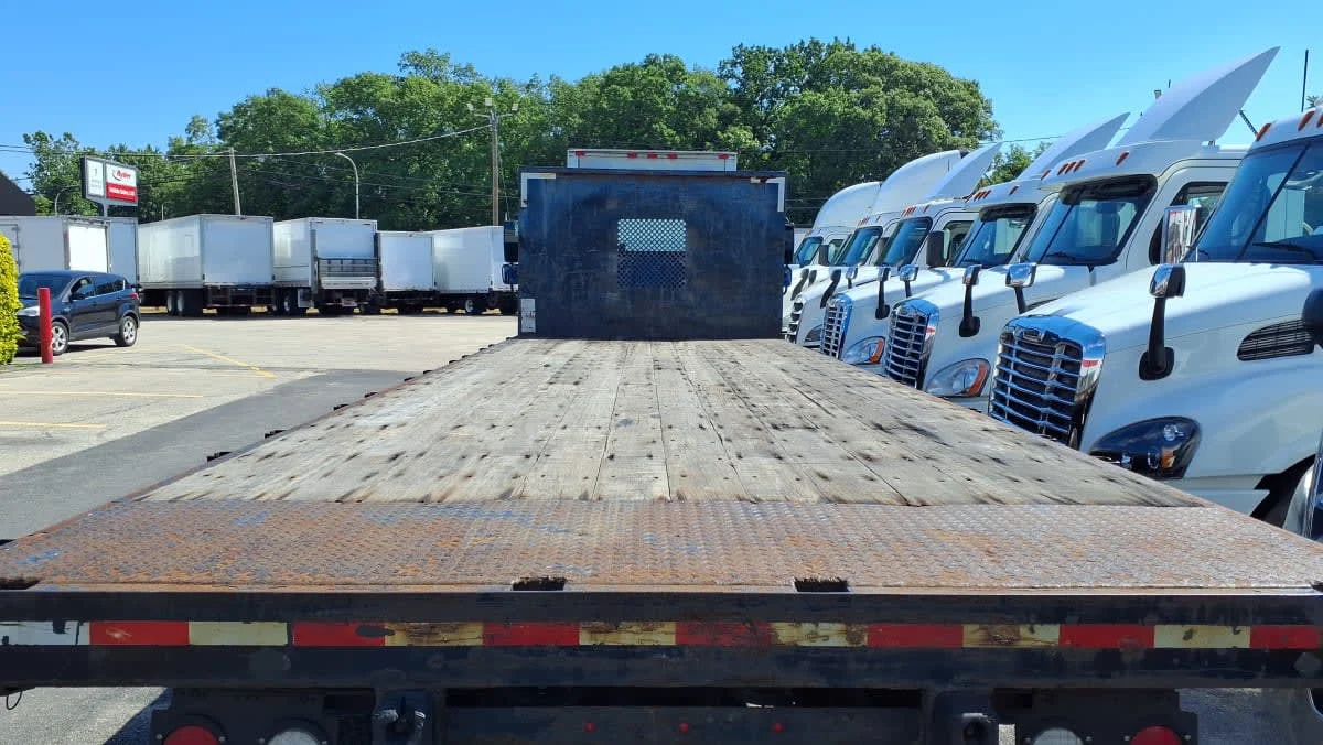 2020 Freightliner M2 106 in Warwick, RI — photo 8