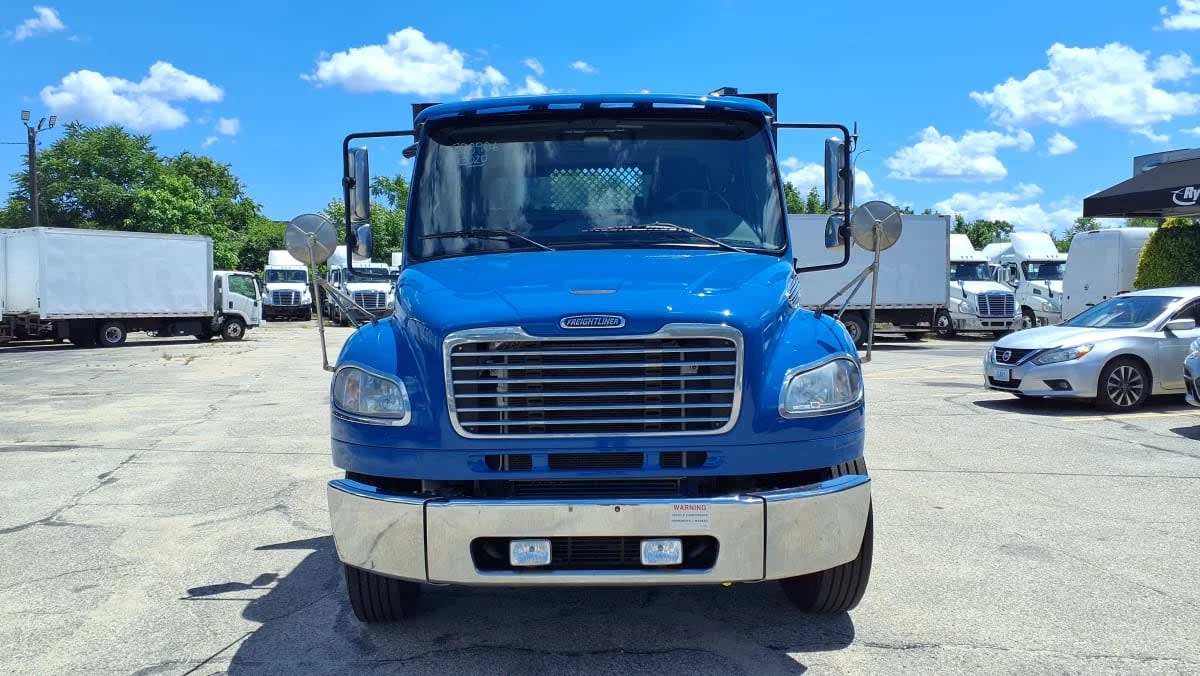 2020 Freightliner M2 106 in Warwick, RI — photo 2